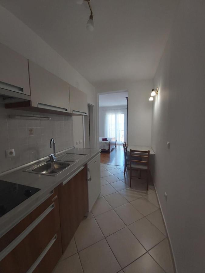 Apartments Marija Брела Экстерьер фото