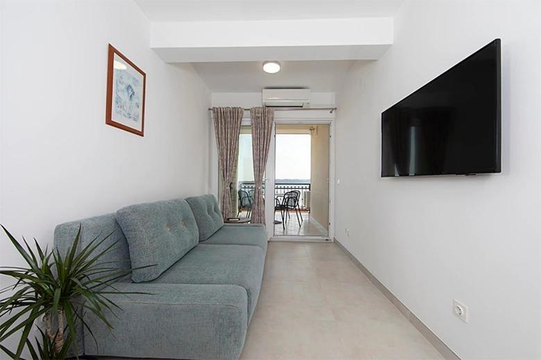 Apartments Marija Брела Экстерьер фото